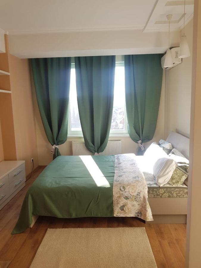 Stefan Cel Mare 1 Studio Kişinev Dış mekan fotoğraf